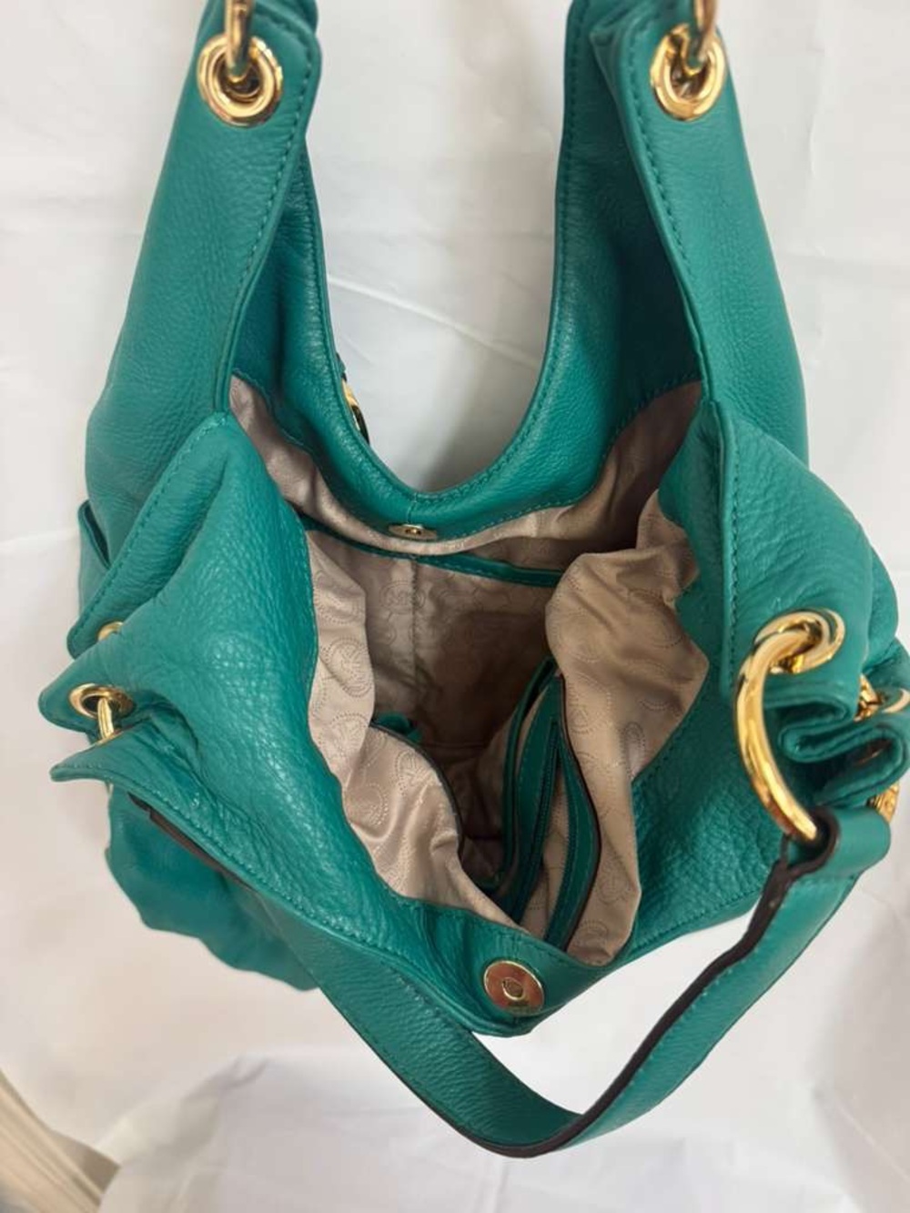 Michael Kors Emerald Green Leather Hobo with Gold Hardware - Picture 4 of 6